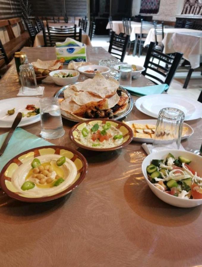 Madaba Camp Resort Eksteriør billede