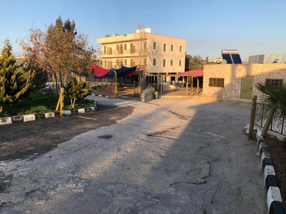 Madaba Camp Resort Eksteriør billede